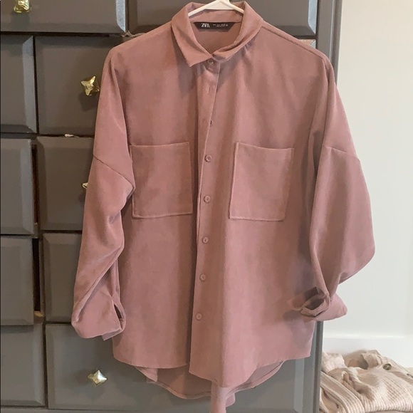 Zara cord soft button down with pockets. - Picture 1 of 3